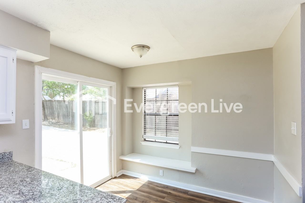 2026 Bridger Dr - Photo 7 of 31