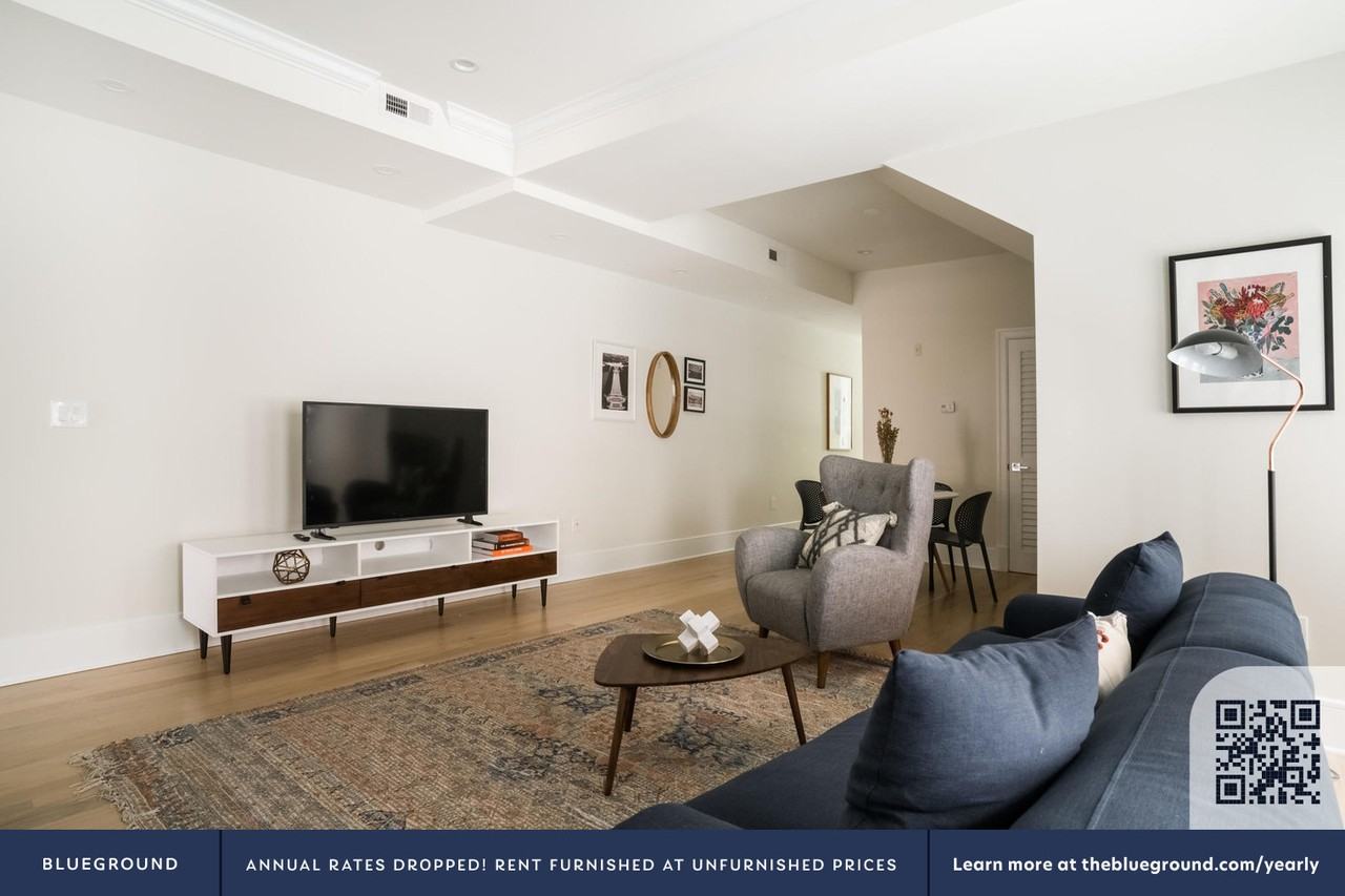 1902 R Street Northwest - Photo 3 of 21