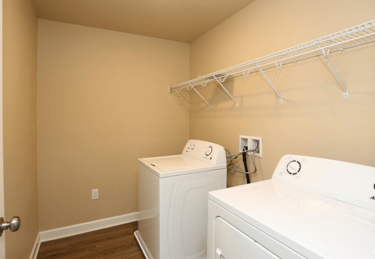 Rock Creek Apartments - Photo 7 of 11