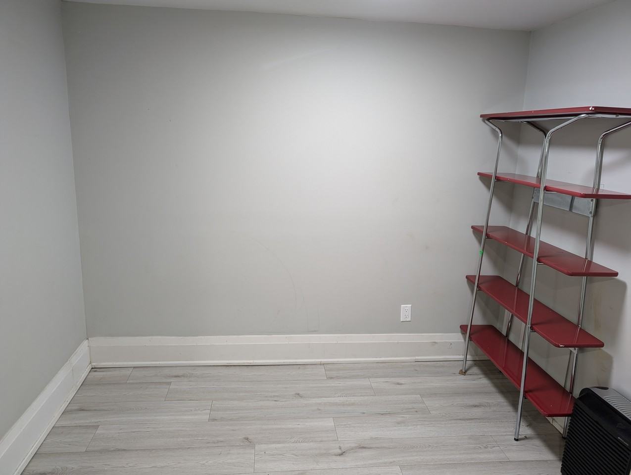 30 Seymour Avenue - Photo 5 of 6