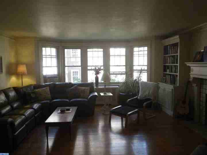 4617 Pine St #H410 - Photo 3 of 10