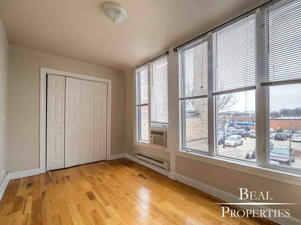 342 Park Avenue #CB4 - Photo 6 of 7