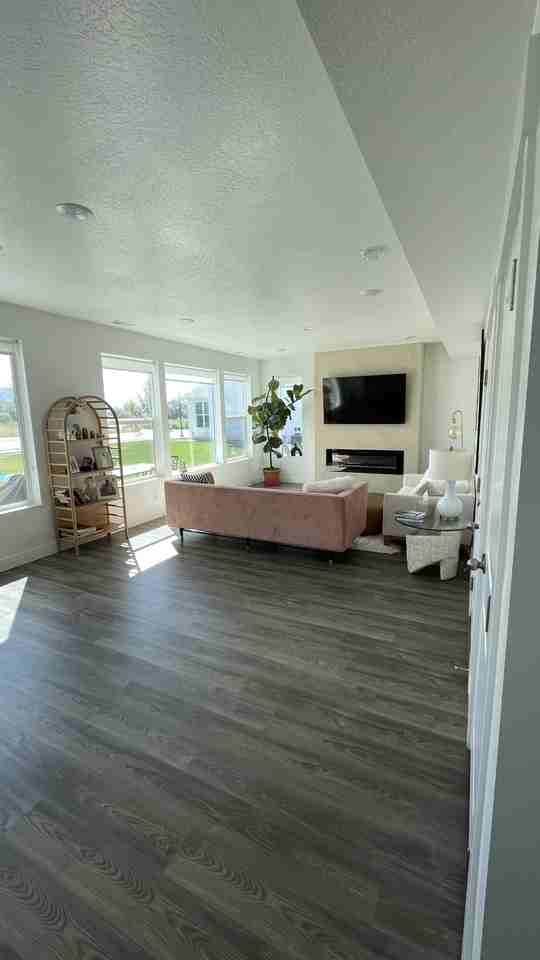 1069 S 750 W #NA - Photo 2 of 23