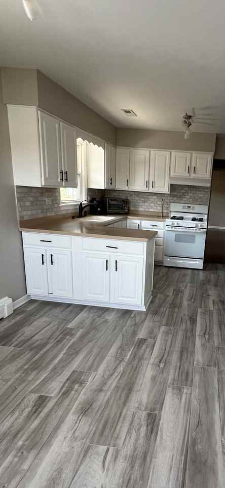 4027 Goss Ave #NA - Photo 2 of 13