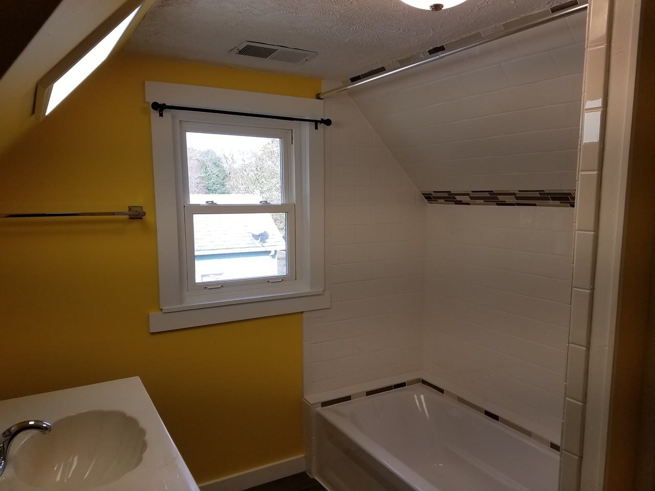 2431 Dillman St #NA - Photo 6 of 13