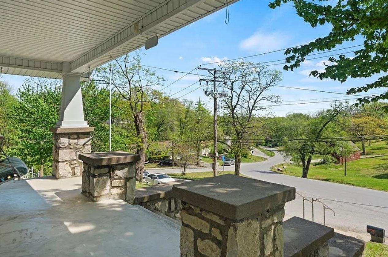 608 Beverly St #NA - Photo 3 of 20