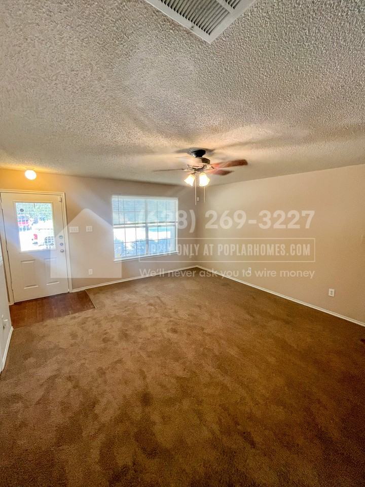 10809 Braemoor Dr - Photo 2 of 27