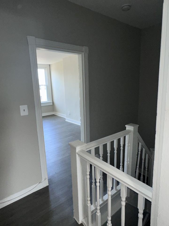 2013 Wilkens Avenue #B - Photo 7 of 11