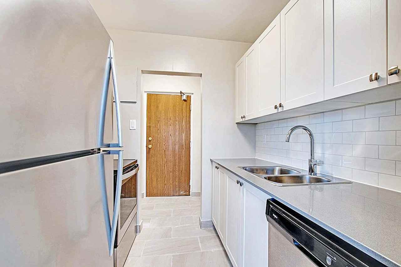 Aldershot Apartments - Photo 3 of 11