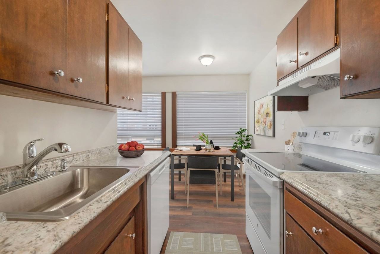 Rajah Apartments (119) - Photo 4 of 12