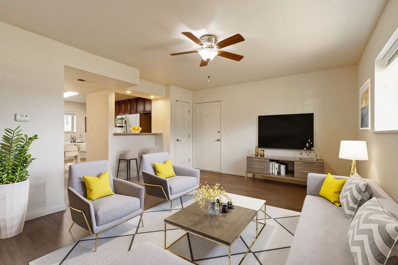 Lakemont Apartments - Photo 2 of 40