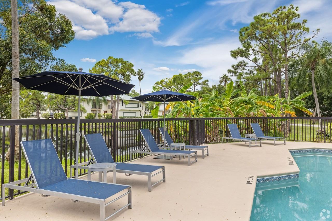 Sabal Palm Villas - Photo 5 of 6