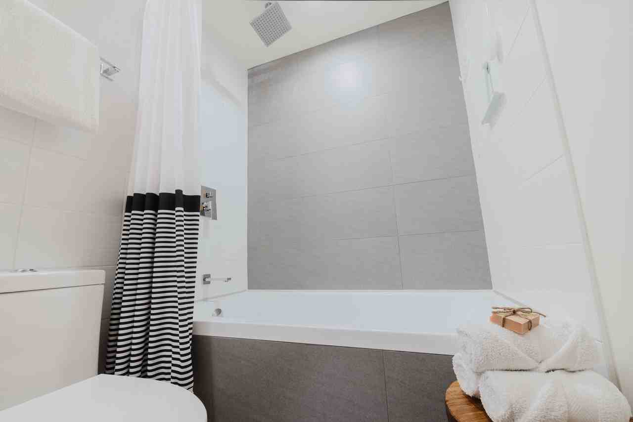 989 Johnson Street - Photo 2 of 23