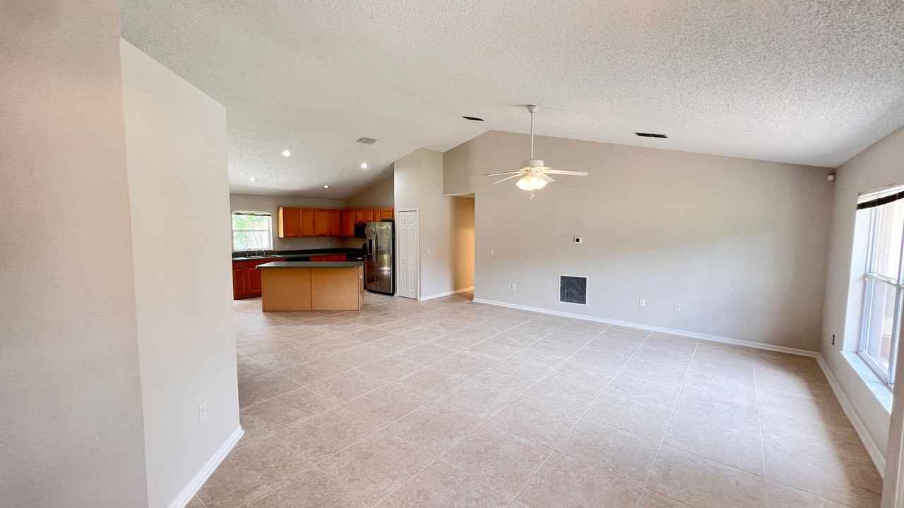 1874 W Cooper Dr - Photo 3 of 31