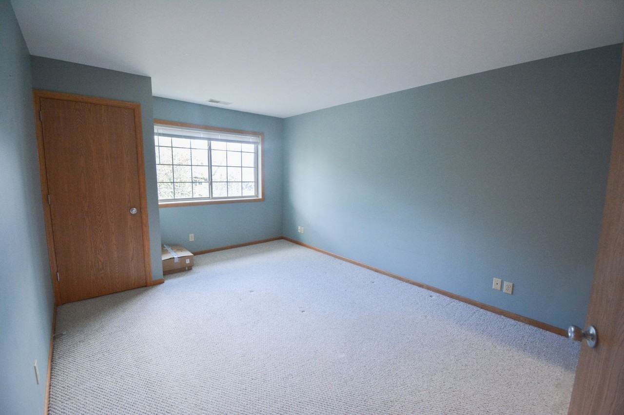 1915 Deerhaven Ln Ne #6 - Photo 7 of 11