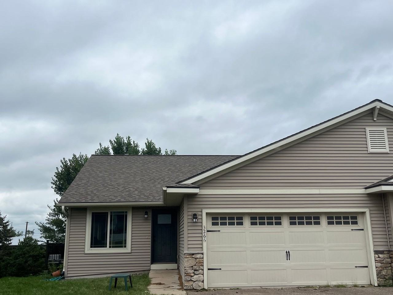 3266 White Oak Ln - Photo 2 of 3