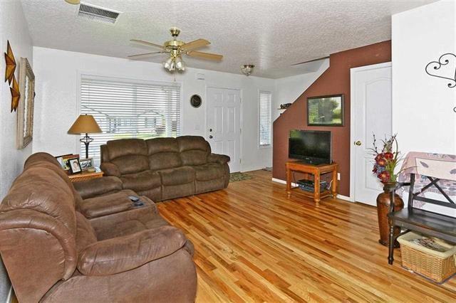 2511 E Pennsylvania Ave - Photo 3 of 12