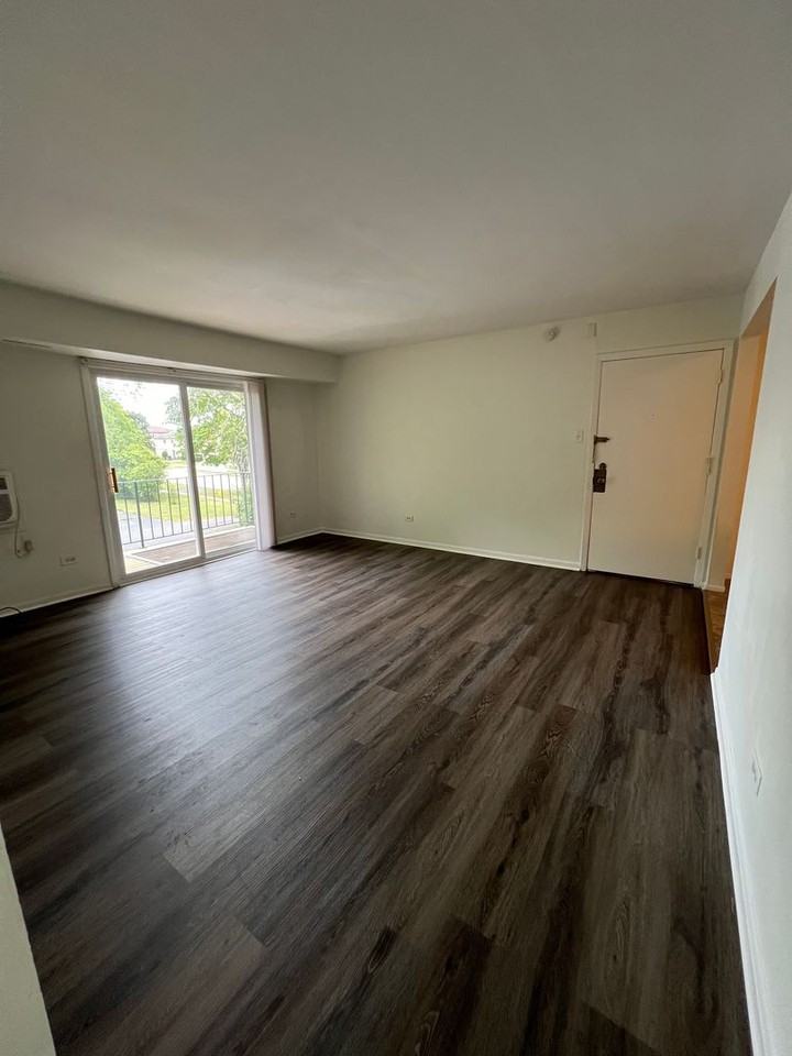 Lindenwood Drive 4316 - Photo 2 of 9