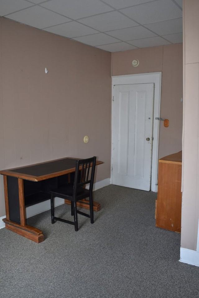 37 1/2 S 6th St - Photo 6 of 18