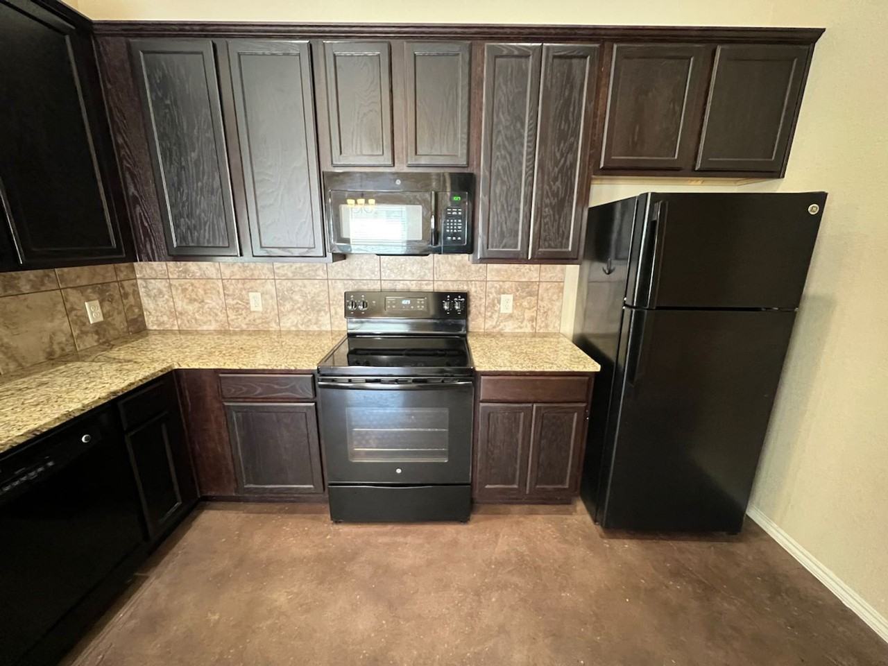 2605 Pahmeyer Rd - Photo 7 of 22