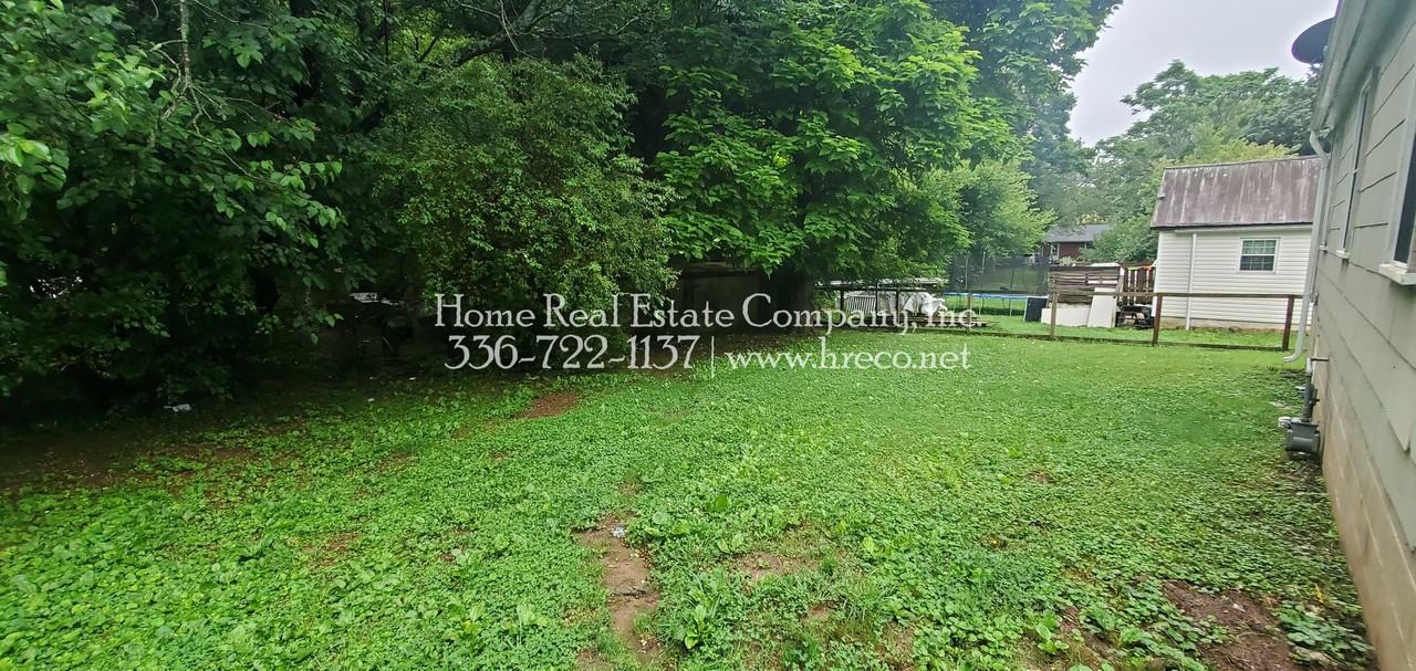 2425 Machine St - Photo 3 of 12