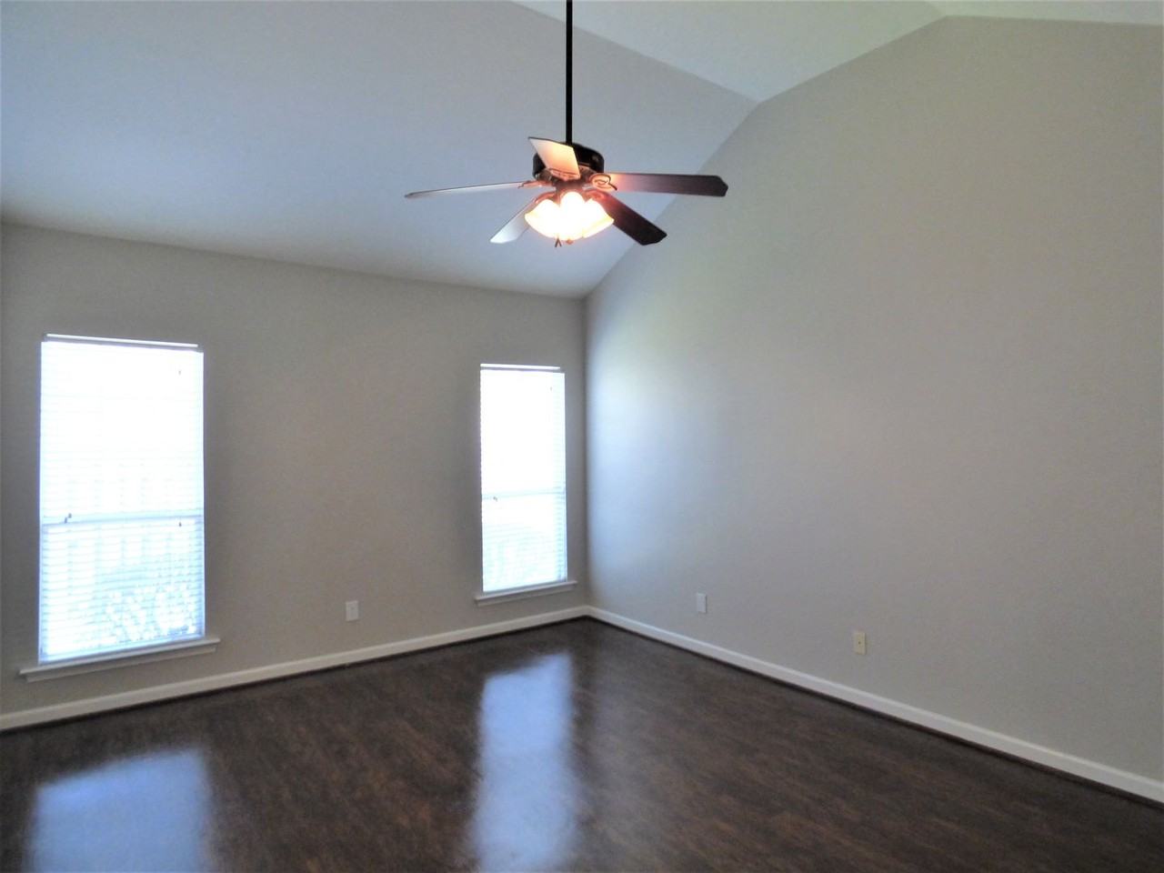 2781 Southwood Vw - Photo 7 of 10