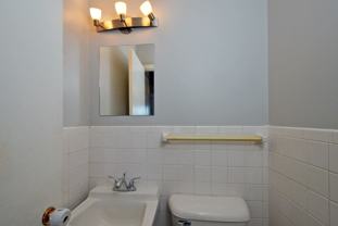 1000 50th Ave Ne - Photo 1 of 1