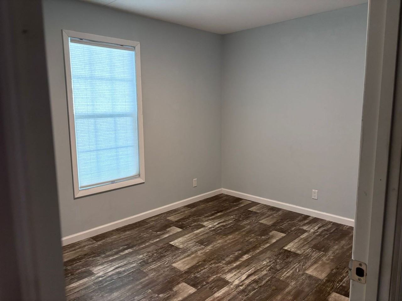 2460 Ayerswood Dr - Photo 5 of 20