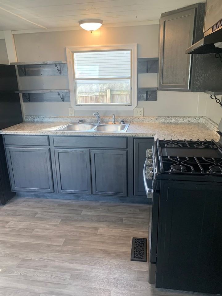 2237 New Holland Pike - Photo 3 of 19