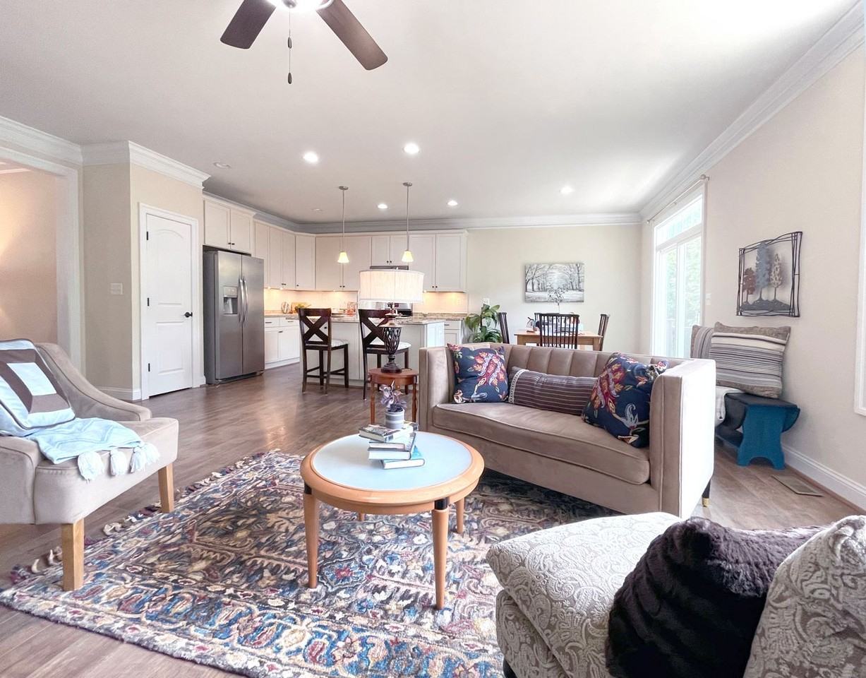 1287 Penfield Ln - Photo 6 of 20