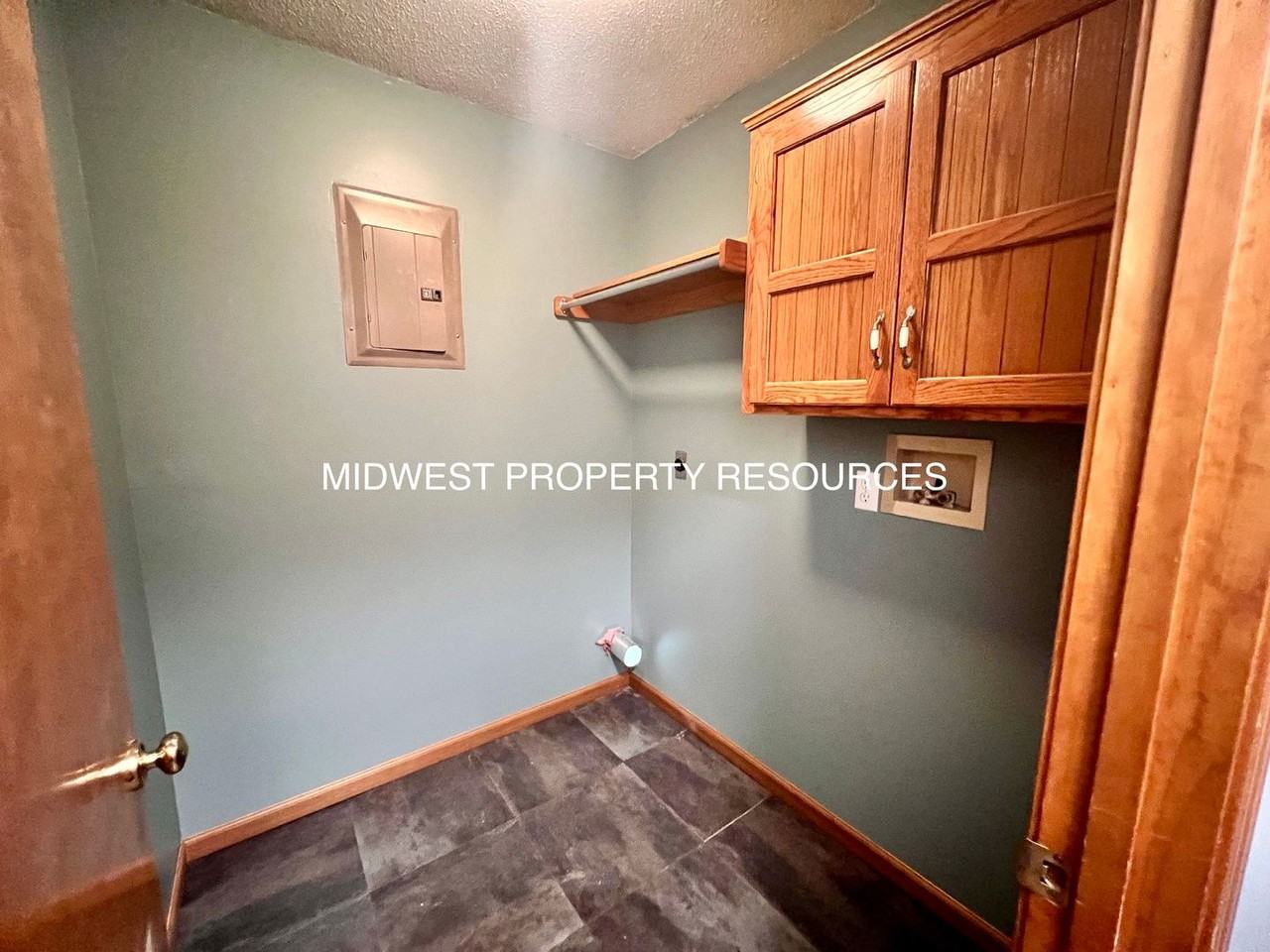 1210 Sw Dean Dr - Photo 4 of 18