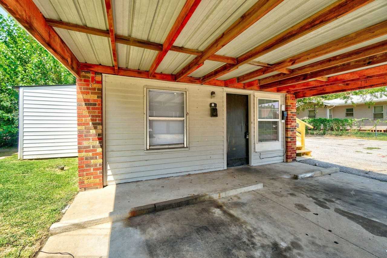 3037 Nw 14th St - Photo 2 of 11