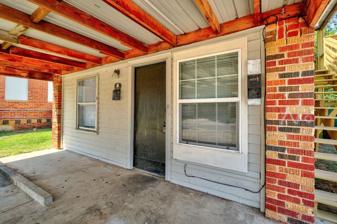 3037 Nw 14th St - Photo 3 of 11