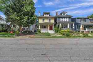 featured image of 4511 Newport Ave