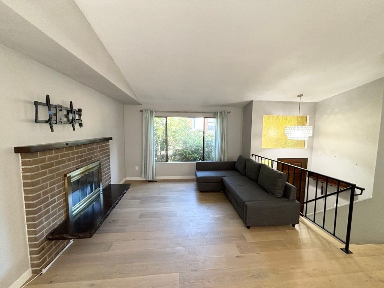 9211 169th Pl Ne - Photo 4 of 18
