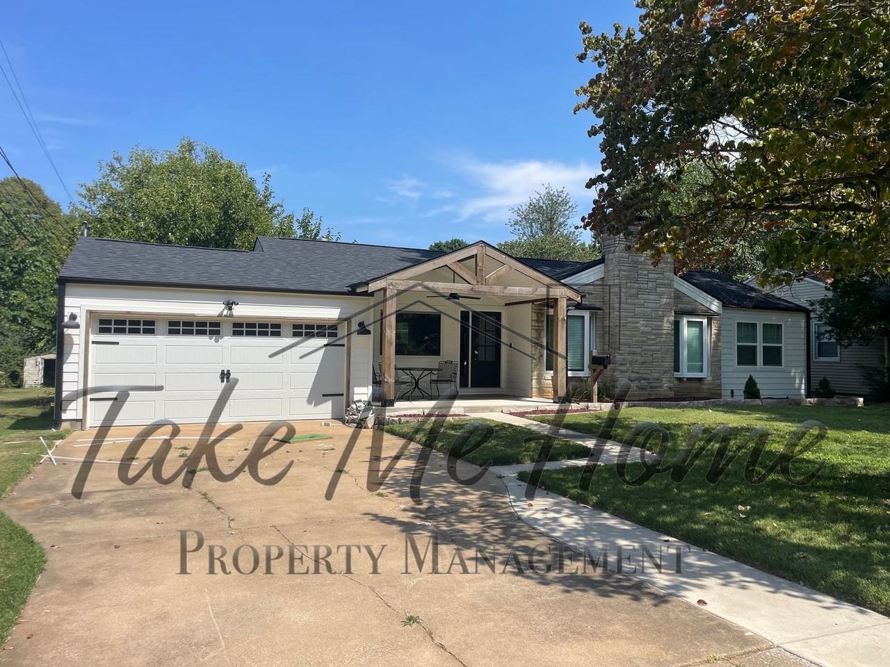 1045 E Linwood Dr - Photo 2 of 17