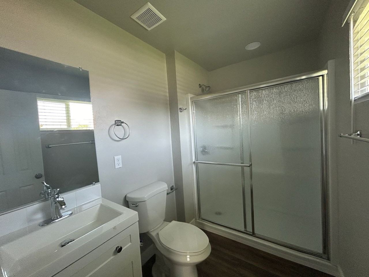 1906 Boyles St - Photo 3 of 11