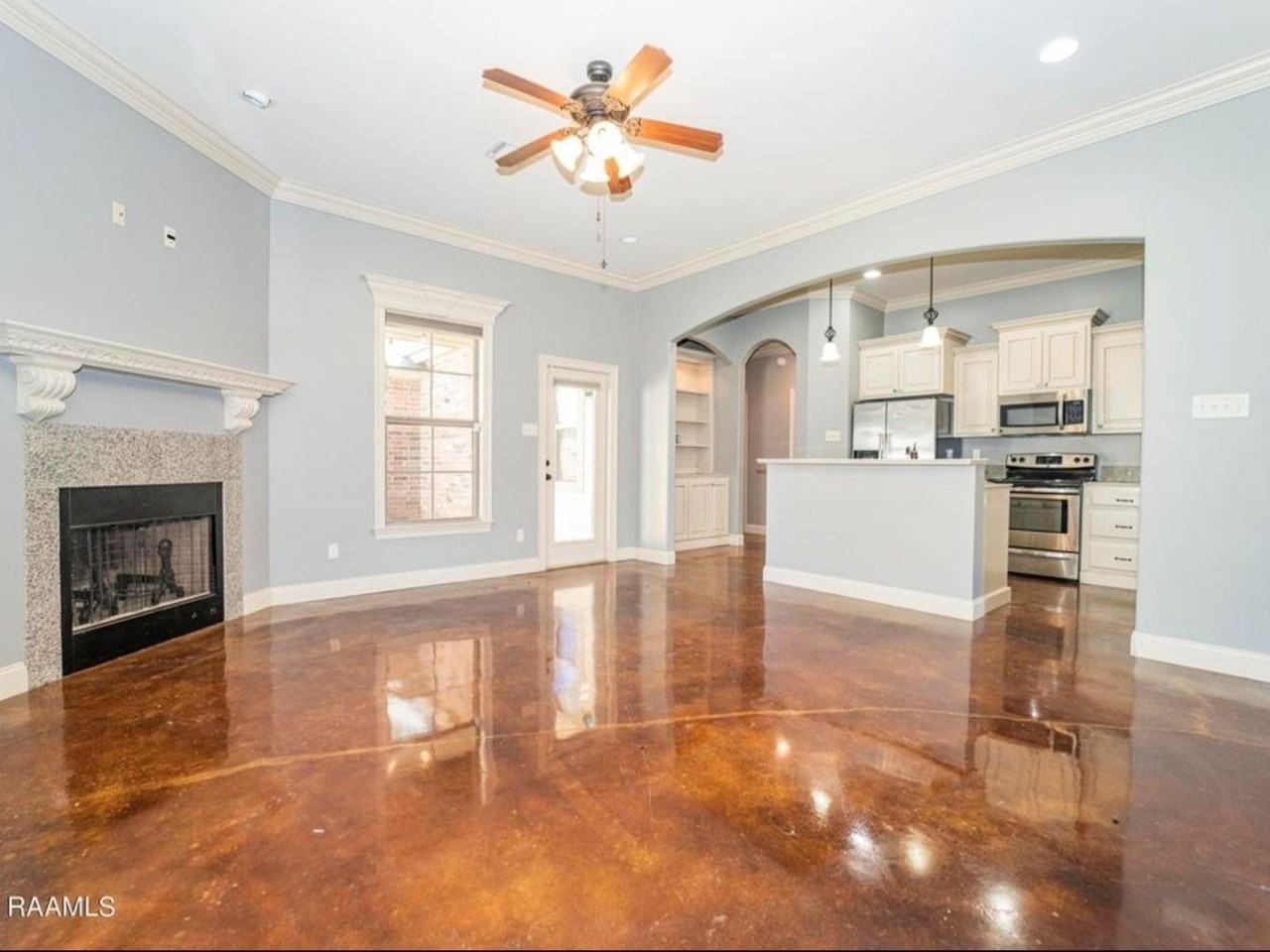 104 Old Heritage Ln - Photo 3 of 24