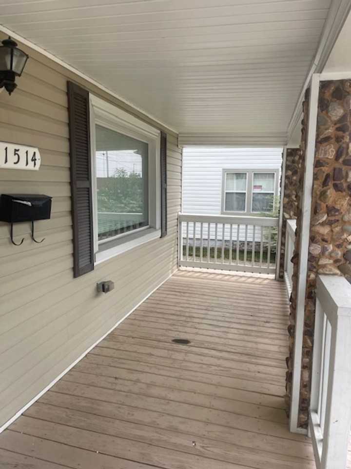 1514 Arkansas Ave - Photo 3 of 27