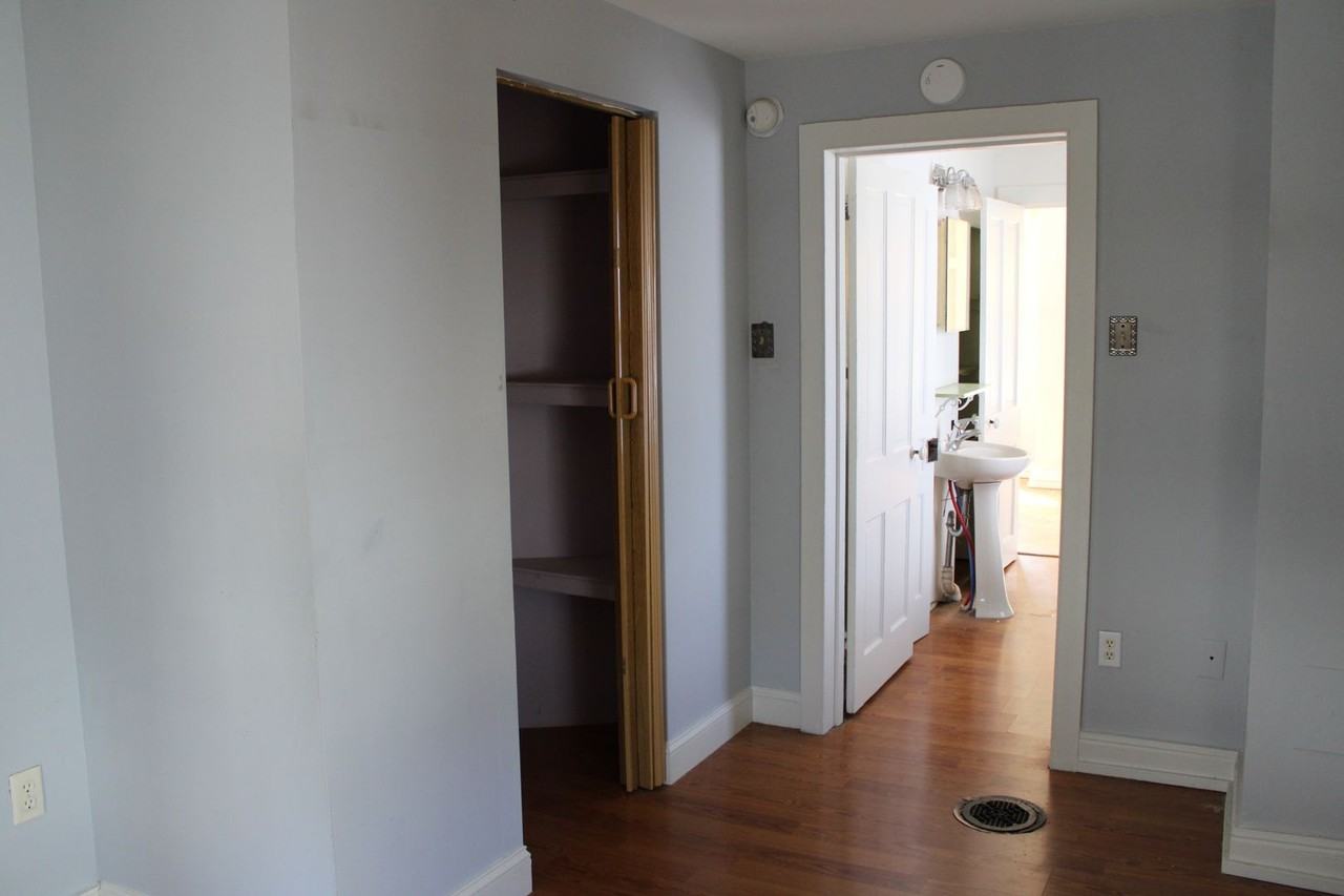 109 Lumber St - Photo 7 of 13