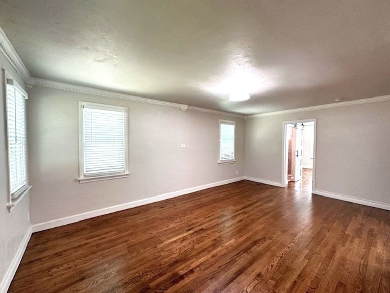 3308 Nw 25th St - Photo 7 of 37