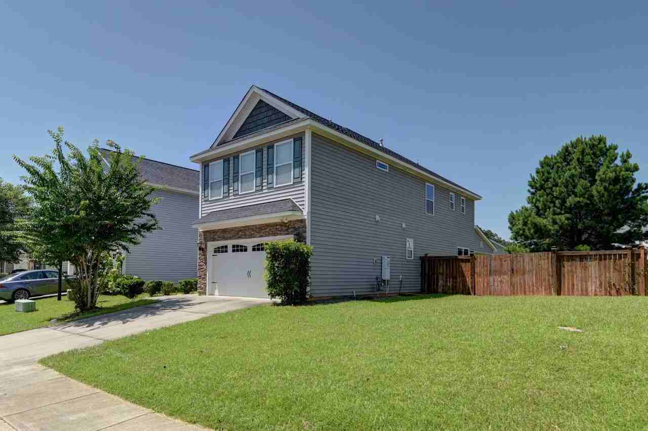 231 Flutter Dr - Photo 2 of 50