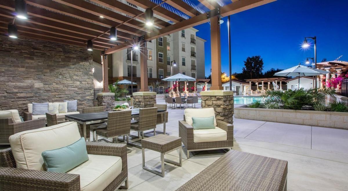 1251 Merry Loop - Photo 3 of 35