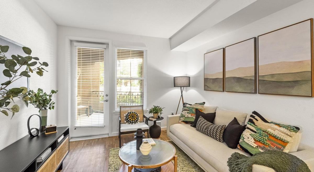 1251 Merry Loop - Photo 5 of 35