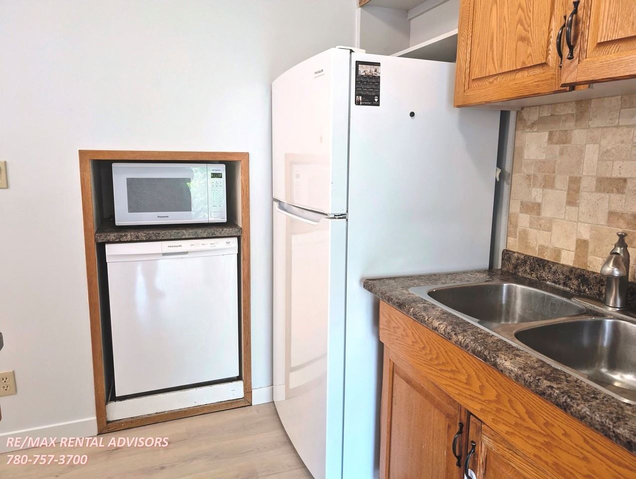 198 Grandin Villge - Photo 2 of 19