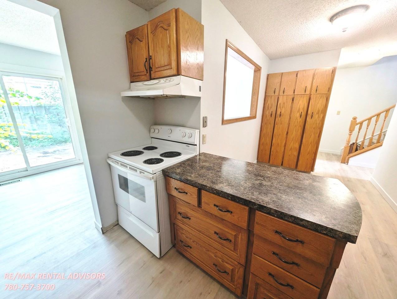 198 Grandin Villge - Photo 3 of 19