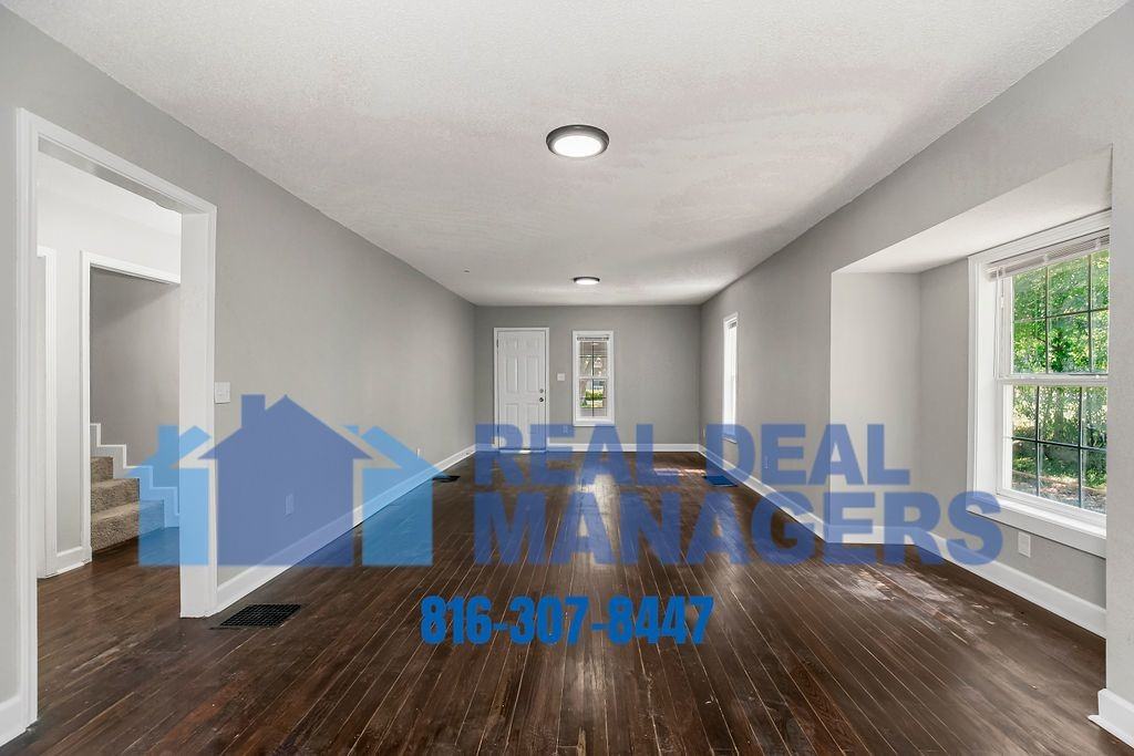 5526 Bales Ave - Photo 3 of 20