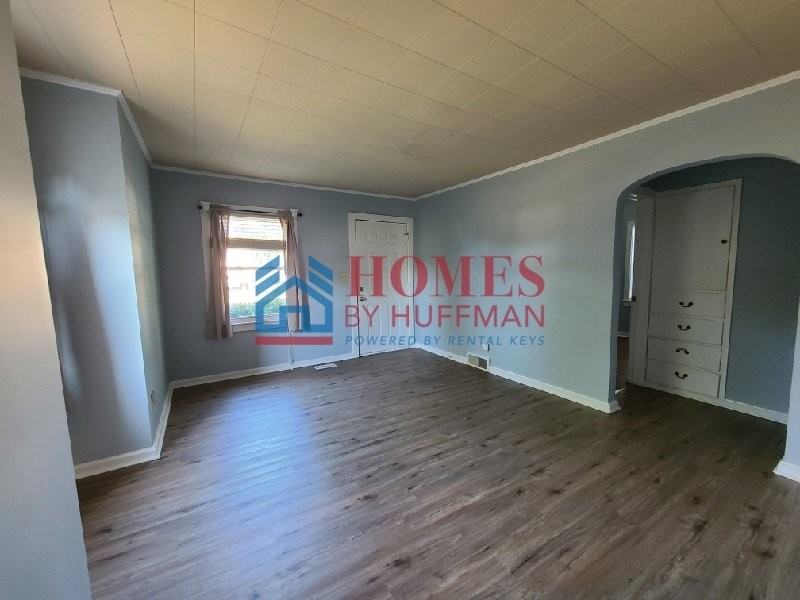 2574 Longworth Ct - Photo 3 of 18