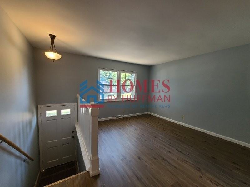 852 E Olmstead Ave - Photo 3 of 22