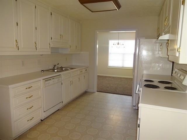 4140 Eden Valley Dr - Photo 3 of 12